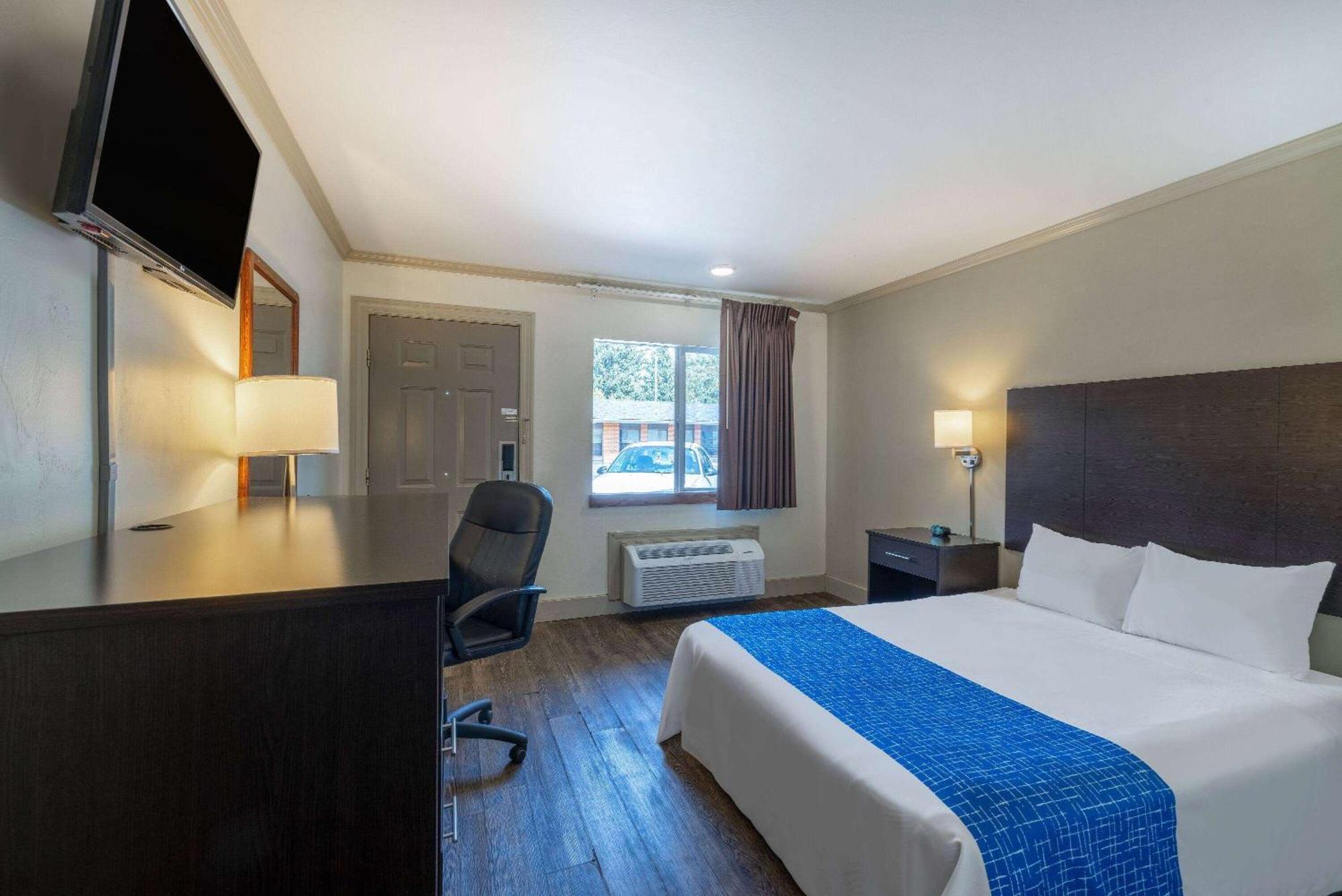 Travelodge By Wyndham Hotel