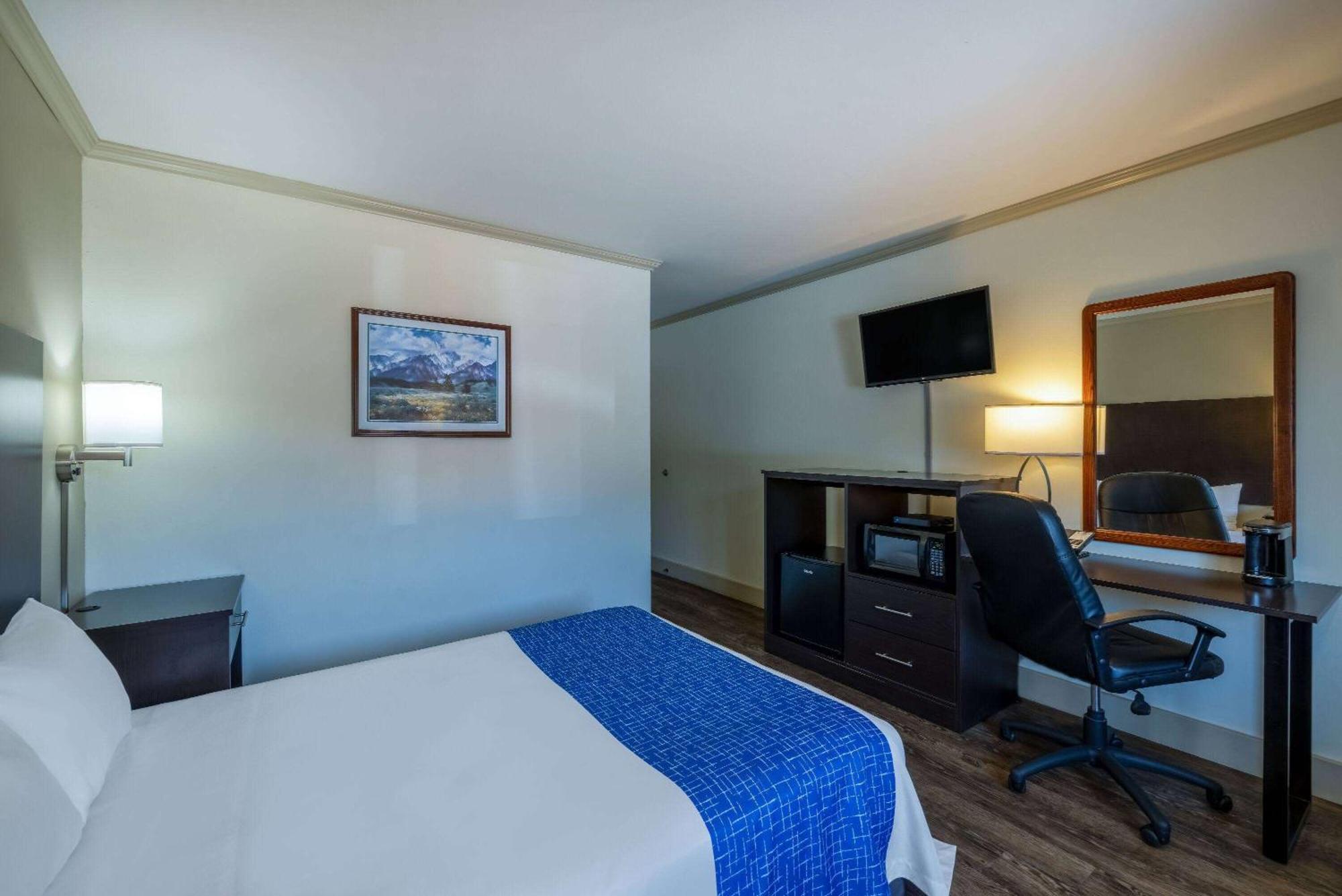 Hotel Travelodge By Wyndham 2*