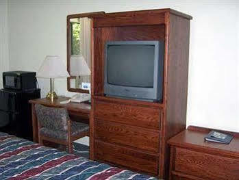 Travelodge By Wyndham Hotel 2*
